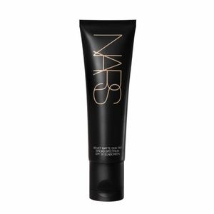 NARS Velvet Matte skin tint